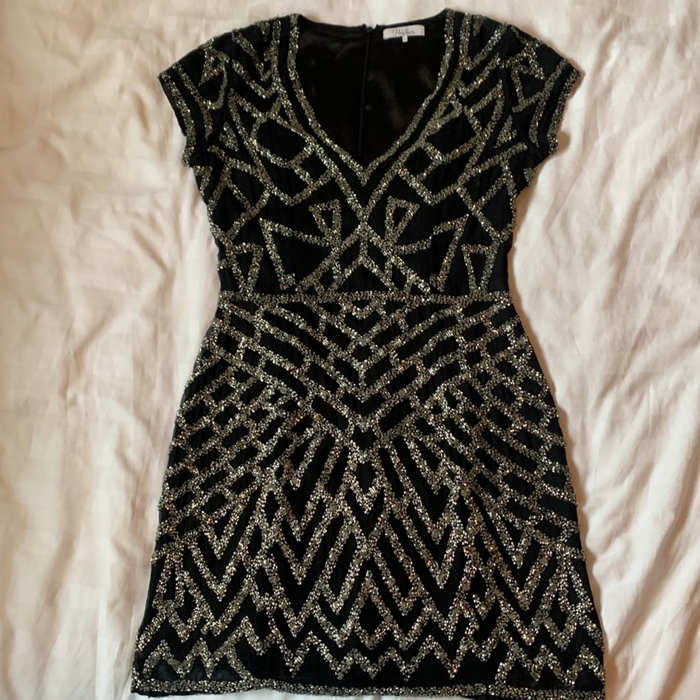 Parker black silk geometric beaded form fitting V neck mini dress EUC